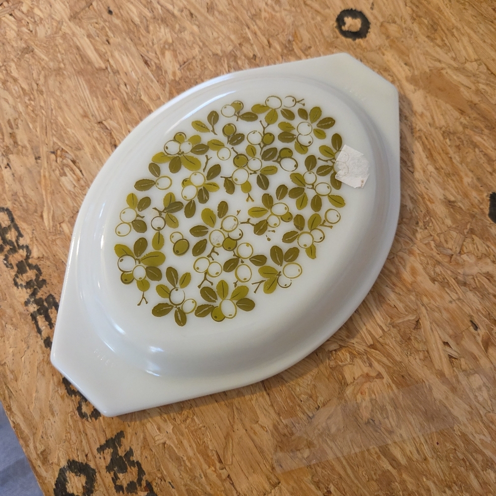 Vtg Pyrex Olive Verde Oval Lid